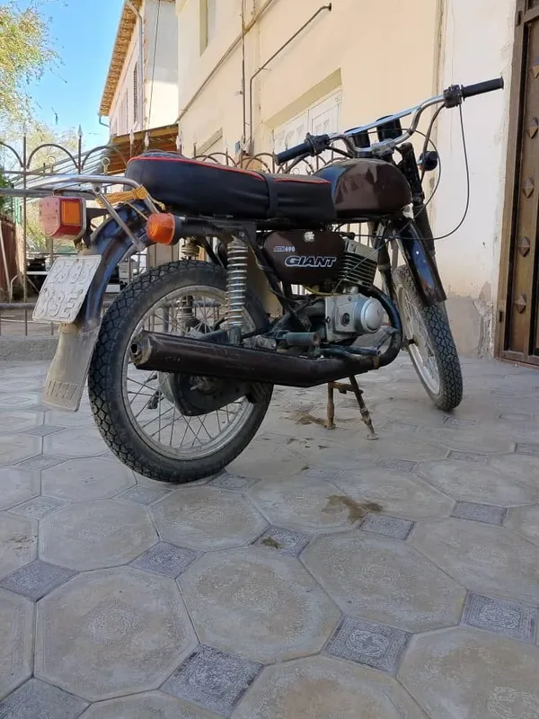 Motosiklni holati zo'r aybi yo'q indiskiy motor balonlari yangi — фото 1
