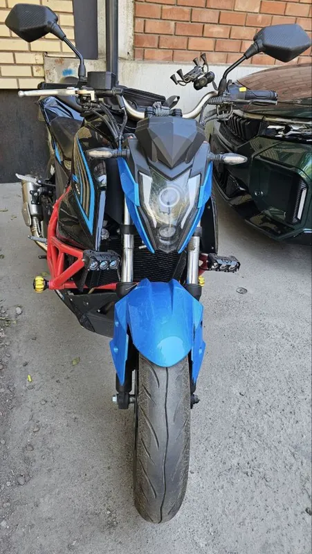 Мотоцикл сотилади 400 куб 4