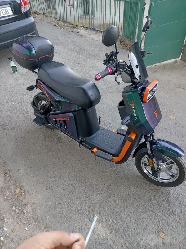 Продаётся скутер 2 Продаётся скутер 2