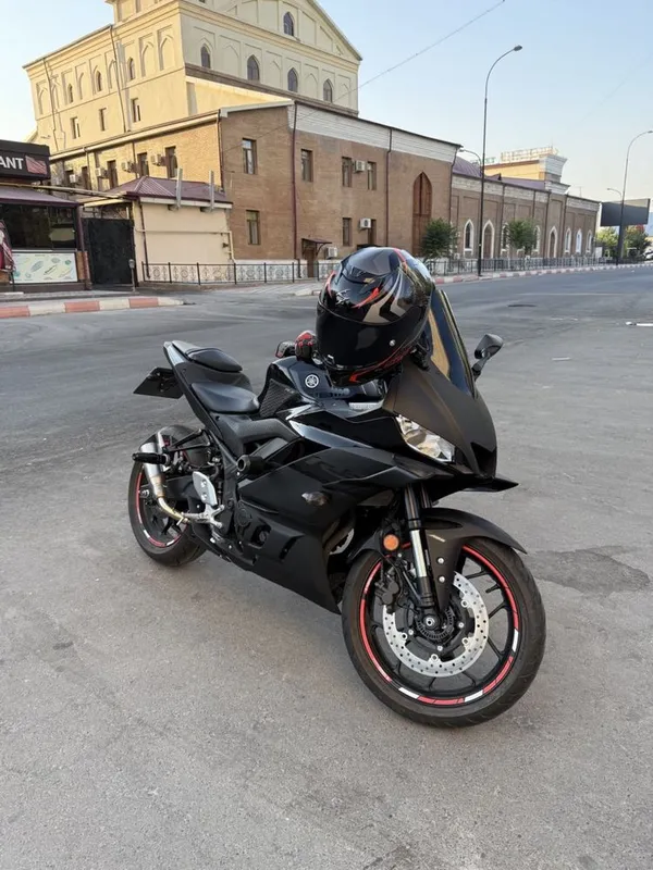 YAMAHA YZF R3 srochna sotiladi