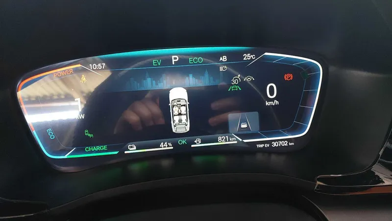 BYD byd song plus dm i champion 150km flagship — фото 5