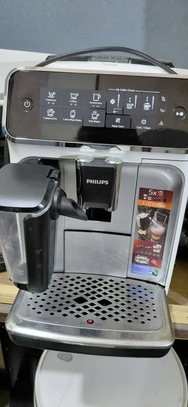 Продаётся кофемашина Philips 1 Продаётся кофемашина Philips 1