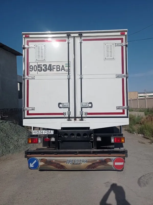 Isuzu 10 tonnalik 2022 yil — фото 2