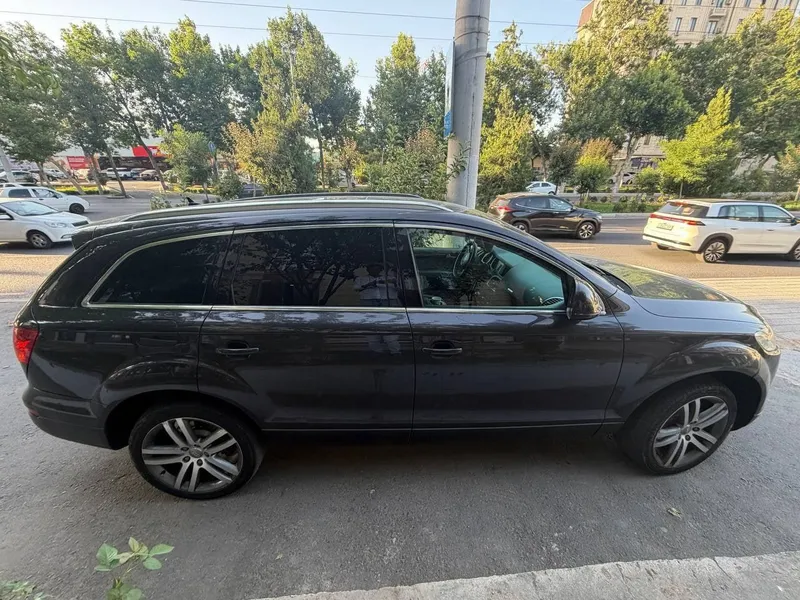 Audi Q7 (Quattro) 4 Audi Q7 (Quattro) 4