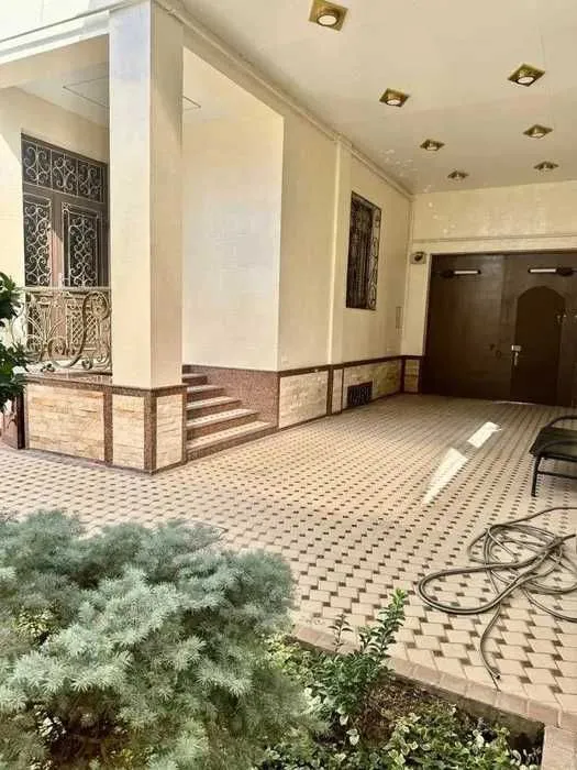 Сдаётся Евродом в Яккасарайском районе 10 комнат новая Классика — фото 1