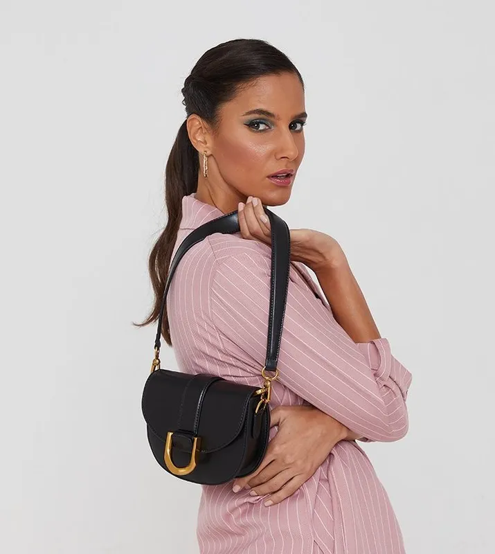 Сумка от бренда Charles & Keith