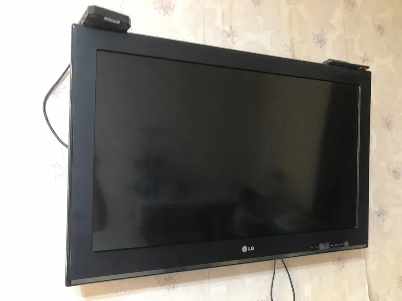 Телевизор LG 32 1