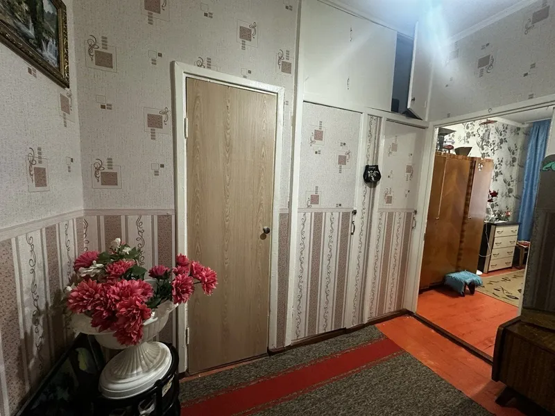 Продаю свою квартиру в Чирчике 8 мкр-он — фото 1