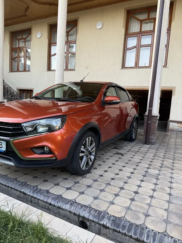 Lada Vesta Sedan Cross 1.6 2 Lada Vesta Sedan Cross 1.6 2