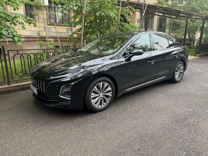 Аренда выкуп Hongqi E-QM5 2025