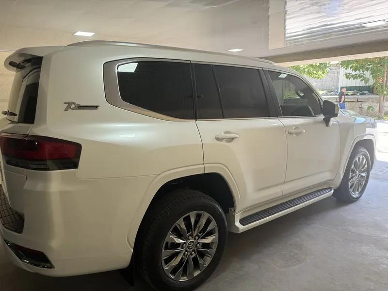 TOYOTA LAND CRUISER 300 SFX Z1 TVI 3.5L V6 Twin-Turbo Petrol — фото 3