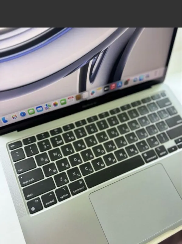 Apple macbook m1 air 2020 yili — фото 3