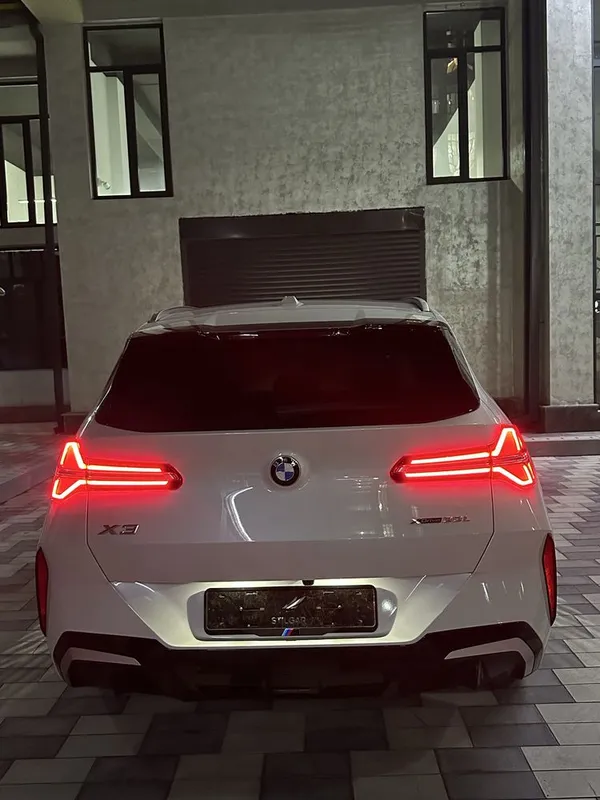 bmw x3 30L 2025 nol probeg oq va qora — фото 2