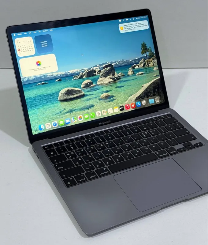 Macbook air m1. 2