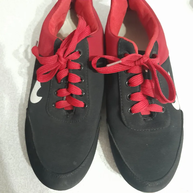 Nike krasofka razmeri 40