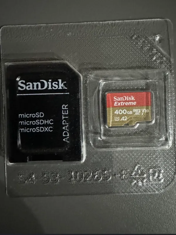 Fleshka 400GB sotiladi