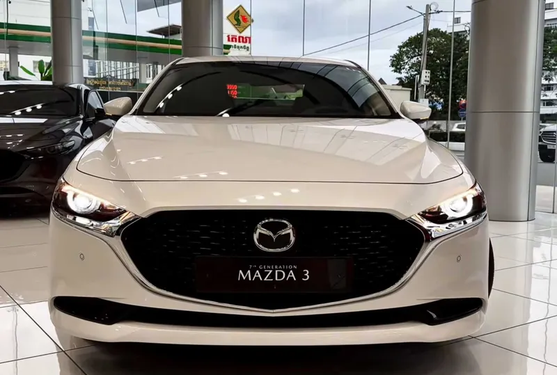 Mazda 3 naqd va halol nasiya