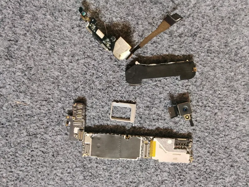 Zapchasga telfon va koʻrpuslar 5 Zapchasga telfon va koʻrpuslar 5