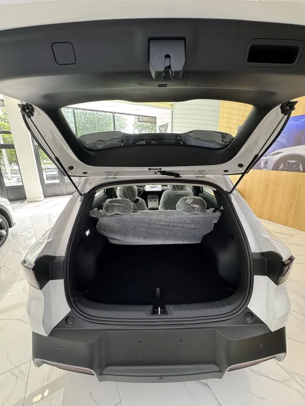Changan nevo q05 elektr — фото 3