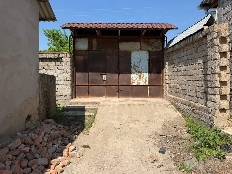 Uzumzor mahallada yer sotiladi. 1 Uzumzor mahallada yer sotiladi. 1