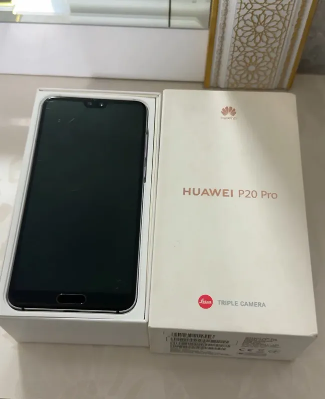 HUAWEI P20 Pro 128Gb — фото 1