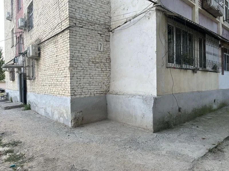 Срочно Продаётся квартира под комерцию Кибрайский район Цент Хокимият 2 Срочно Продаётся квартира под комерцию Кибрайский район Цент Хокимият 2