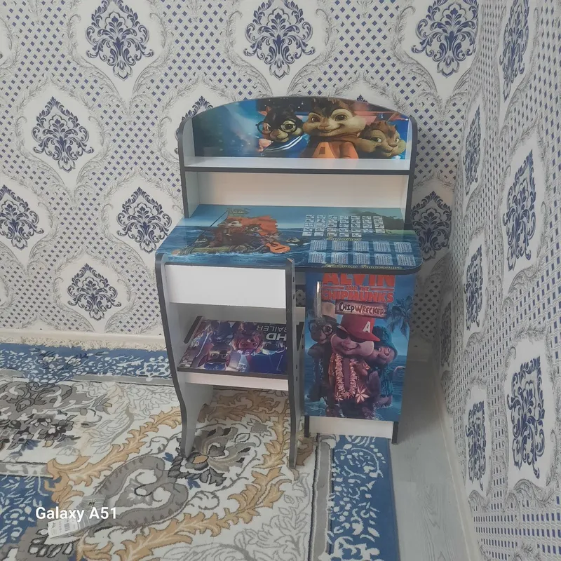 Yangi va qulay bir kishilik PARTALAR SOTILADI. Yangi va qulay bir kishilik PARTALAR SOTILADI.