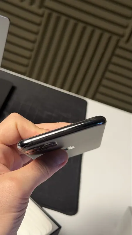 iPhone 11 Pro Max 64GB LL/A — фото 3