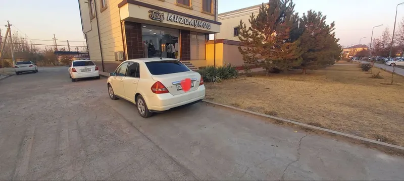Nissan Tiida sotiladi. Holati yahshi. — фото 4
