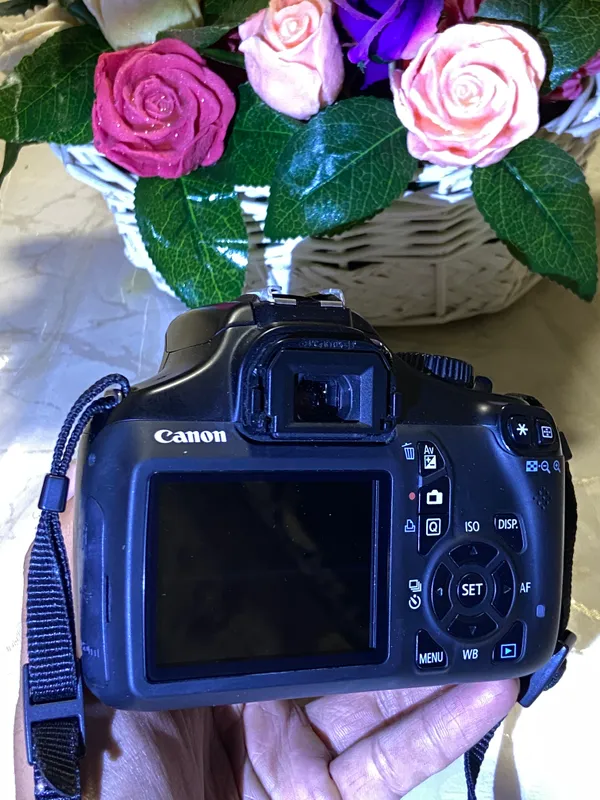 Фотоаппарат Canon EOS 1100D, обмен 2