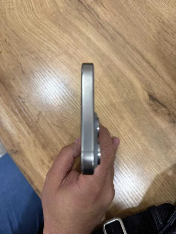 СРОЧНО !! Продается телефон в Яшнабаде Iphone 15 Pro Max 1 TB — фото 4