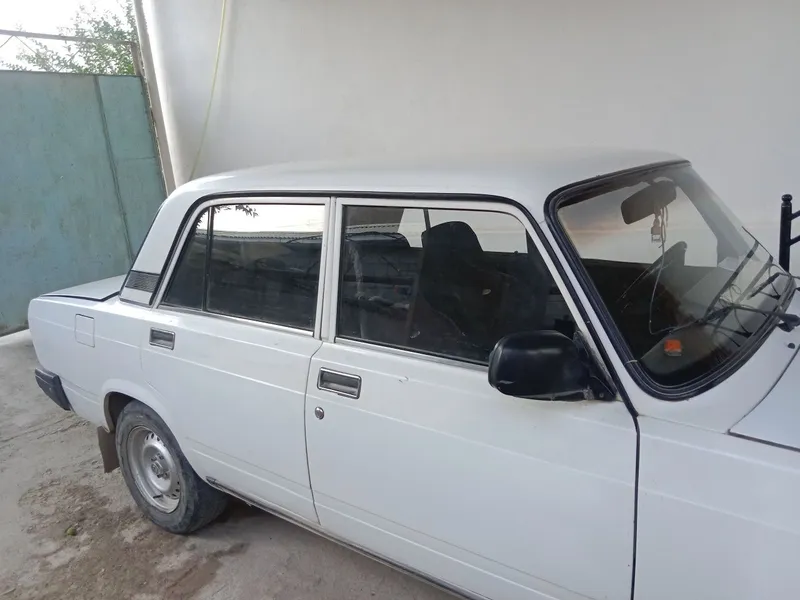 Vaz 2107 sotiladi 5