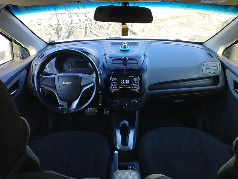 Chevrolet Cobalt avtomat 2018 — фото 1