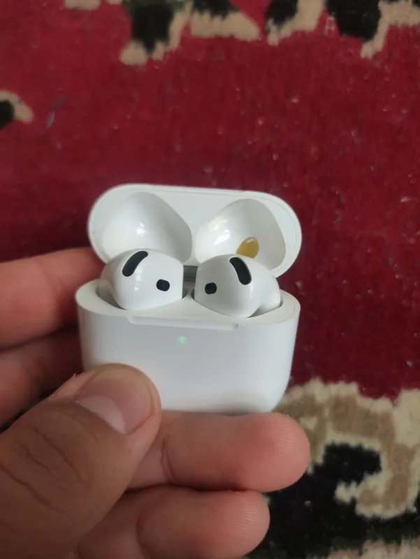 Airpods 4 ANC