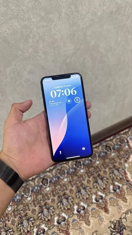 iPhone Xs Max 64GB 2 iPhone Xs Max 64GB 2