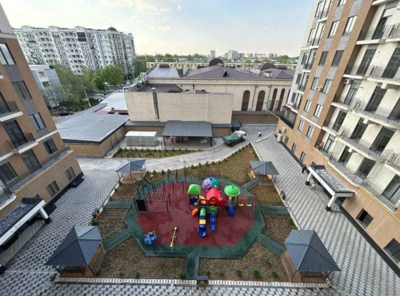 3-комнатная квартира в ЖК Aviasozlar Plaza (коробка) — фото 3
