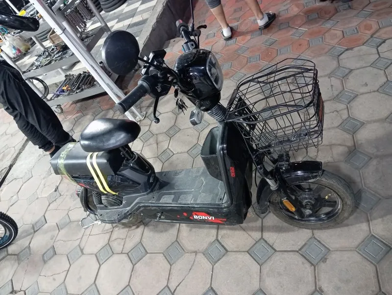 Elektr skuter sotiladi