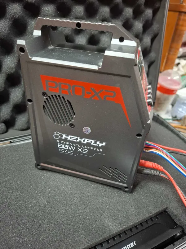 Зарядное устройство HEXFLY Pro X2 — фото 1