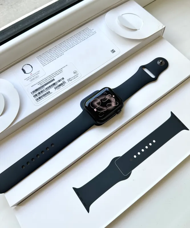 Apple Watch SE(2) Midnight 45mm LTE 3