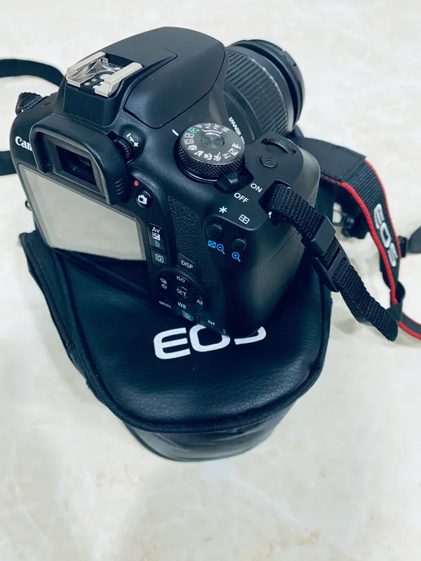 Canon eos 2000d (почти новый) — фото 3