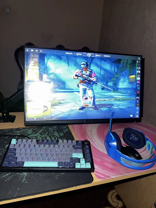 core i 5 12400f Materiskiy gigabayt H 610 DDR4 16 gb 3200