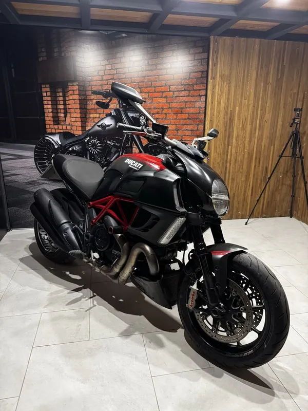 Ducati Diavel Carbon 1260 куб 2011 yil | булиб тулаш ва заказ га хам — фото 2 Ducati Diavel Carbon 1260 куб 2011 yil | булиб тулаш ва заказ га хам — фото 2