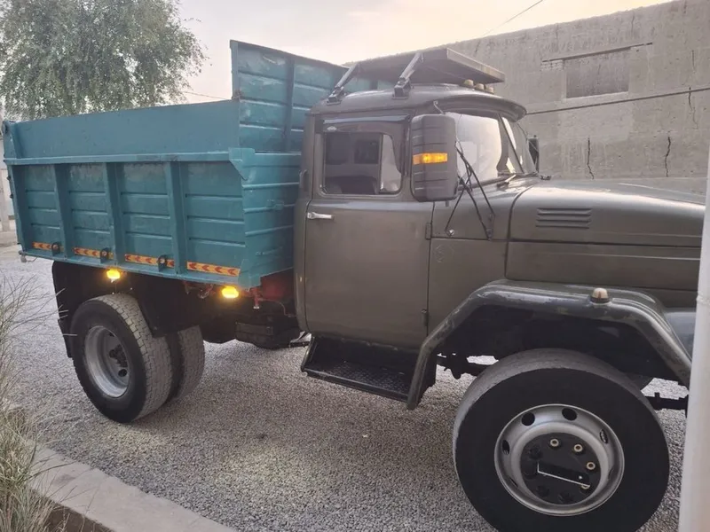 Zil 130 sotiladi 6