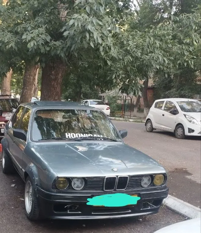 SHOSHILINCH Mashinamni sotaman 
BMW E30 1
