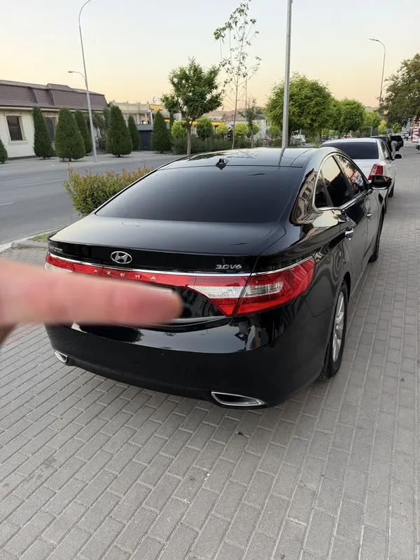 Hyundai azera 3.3v6 4 Hyundai azera 3.3v6 4