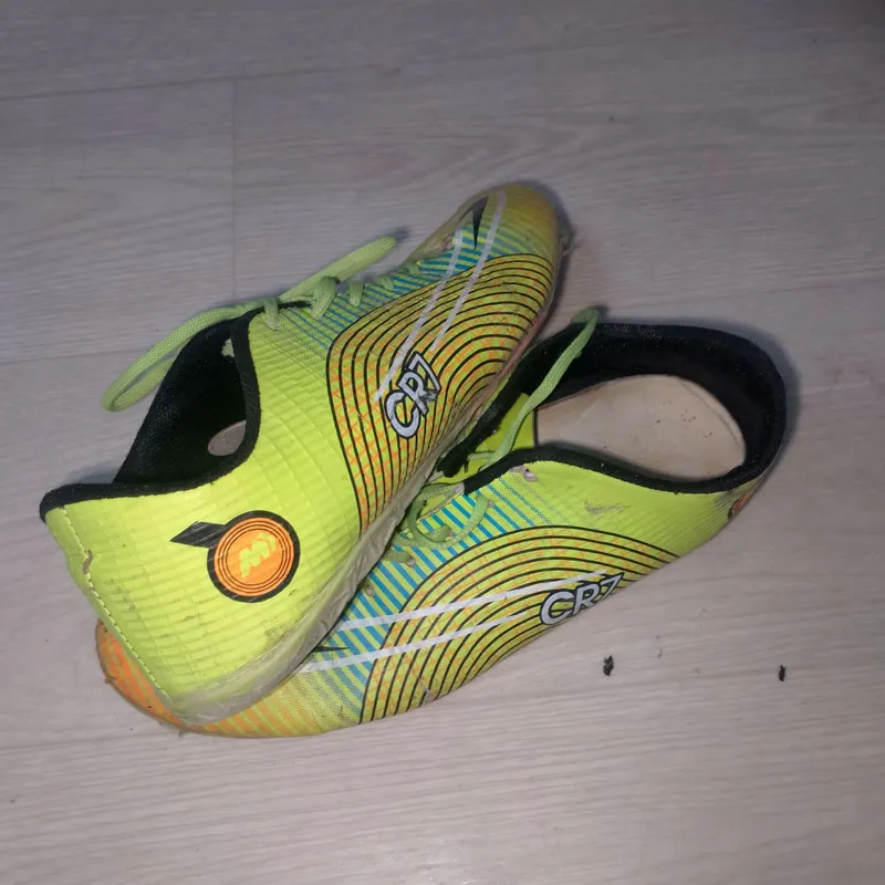 air zoom sarakanoshkasi cr7 sariq 1 air zoom sarakanoshkasi cr7 sariq 1