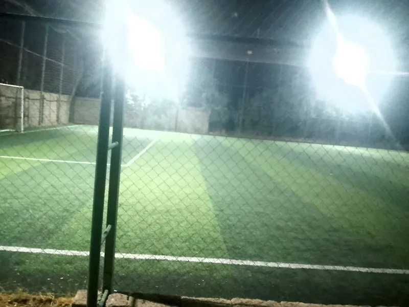 Mini stadion 3 yil ishlatilgan buzilib kamplek sotiladi holati zoʻr .