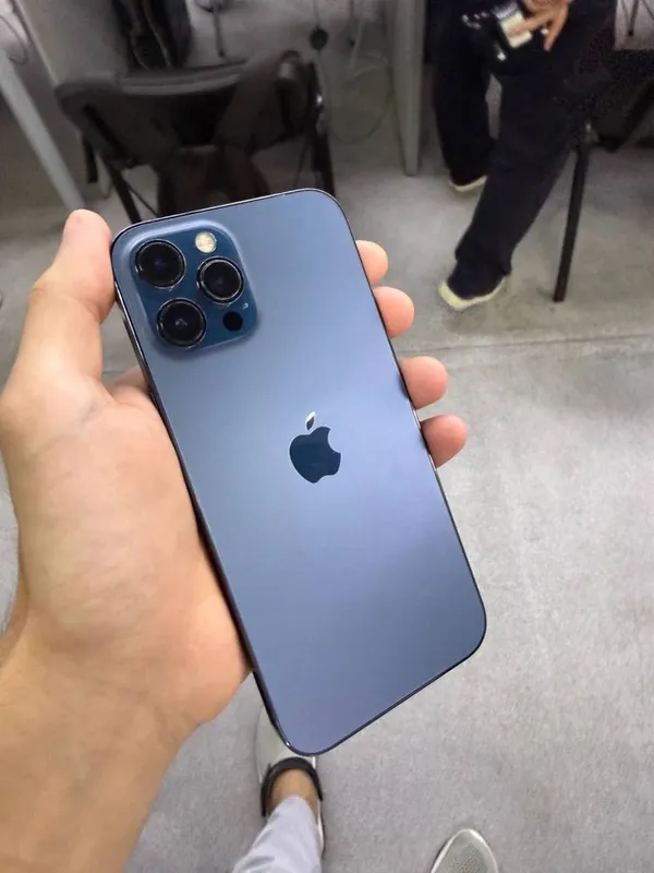 iPhone 12 pro max 1