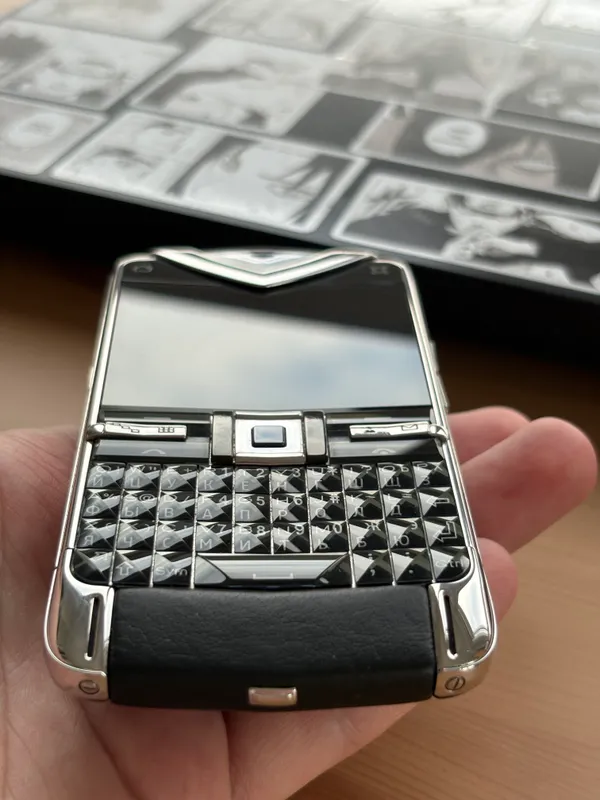 Vertu Constellation Quest 2 Vertu Constellation Quest 2