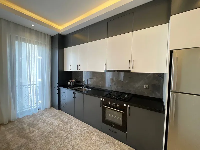 3 xonali kvartira, 85 m2, Yakkasaroy 6